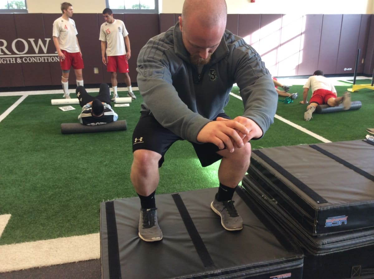 how to box jump correctly, right way to do box jumps